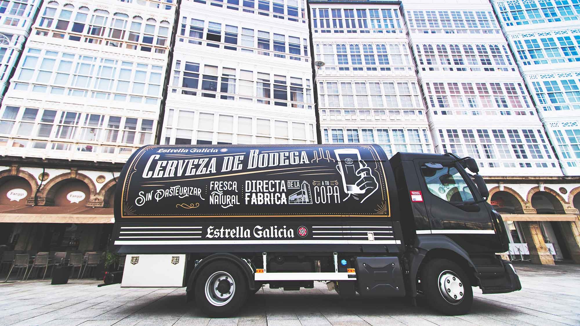 Estrella Galicia beertruck tankbeer